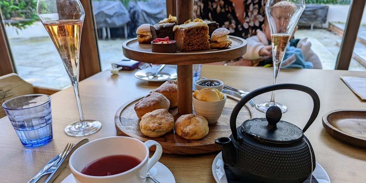 palm brasserie afternoon tea in basingstoke