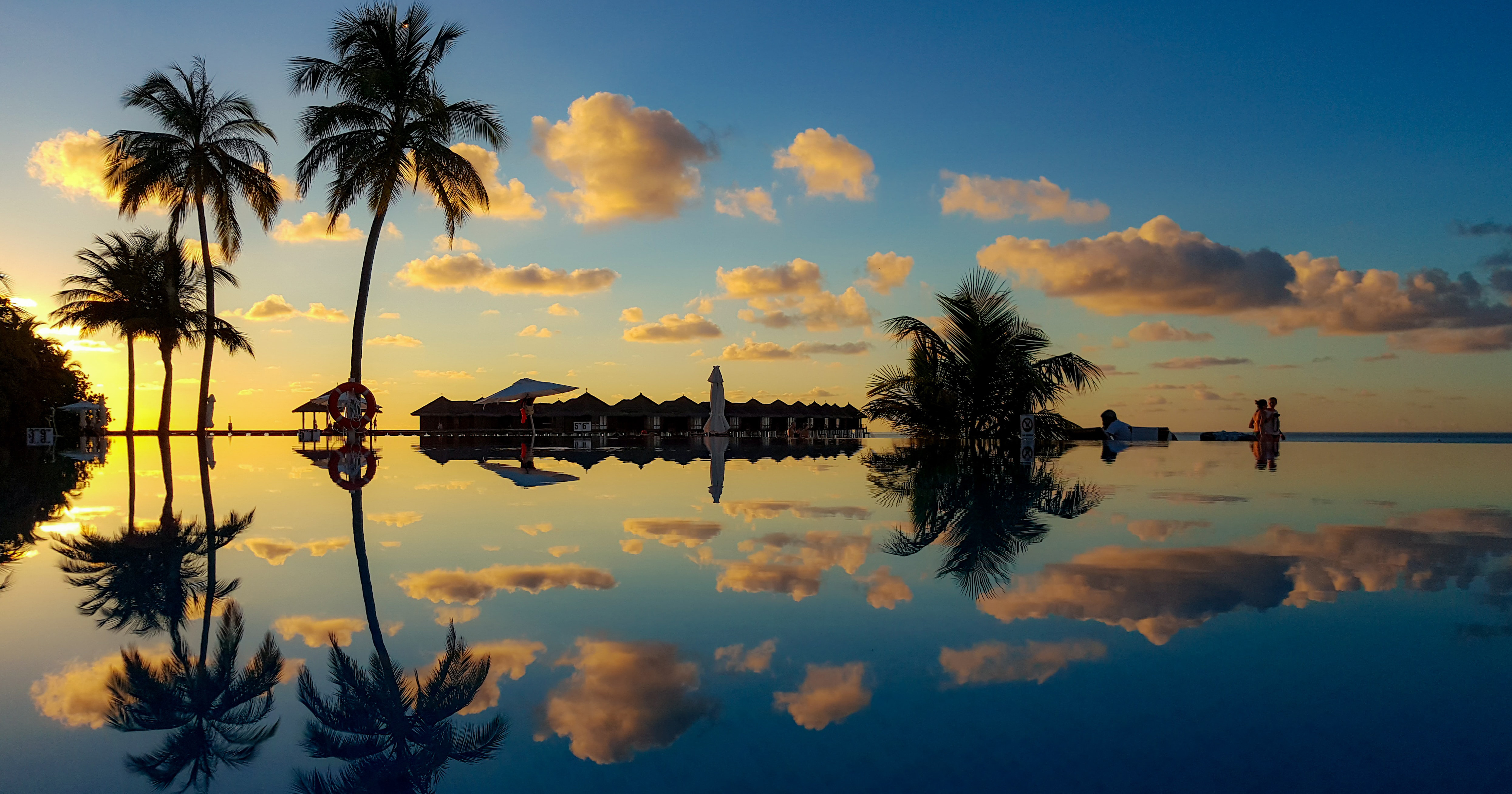 Sunset at Maafushivaru, Maldives holidays in the Indian Ocean